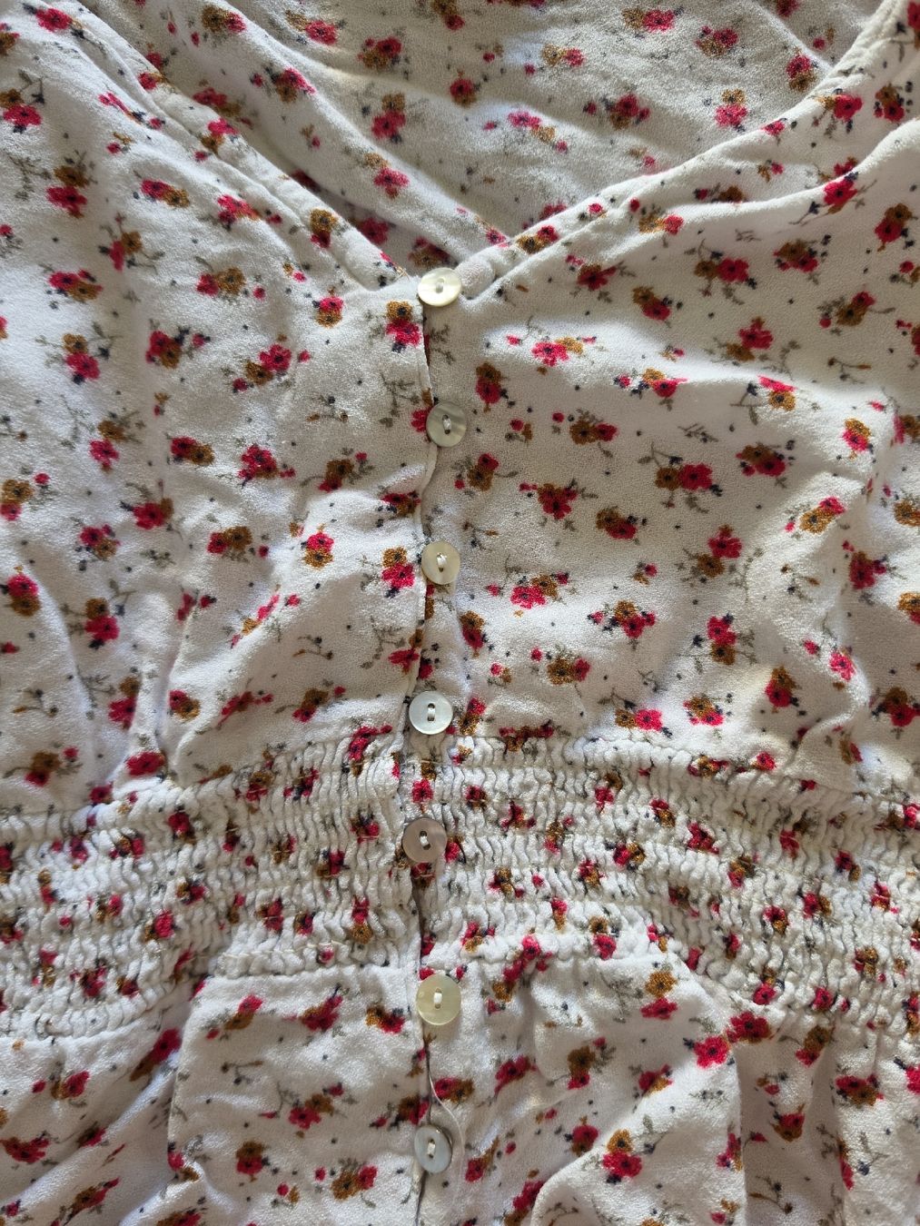 T-shirt: Tshirt Blumenmuster Grösse M  – Usato da Luzern venduto da oli_6x2r 1