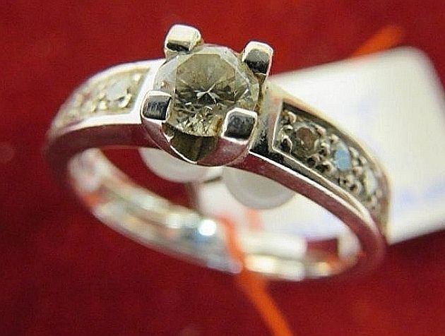 Ringe: Goldring,  Diamantring – Gebraucht aus Zürich von Reni8048 1