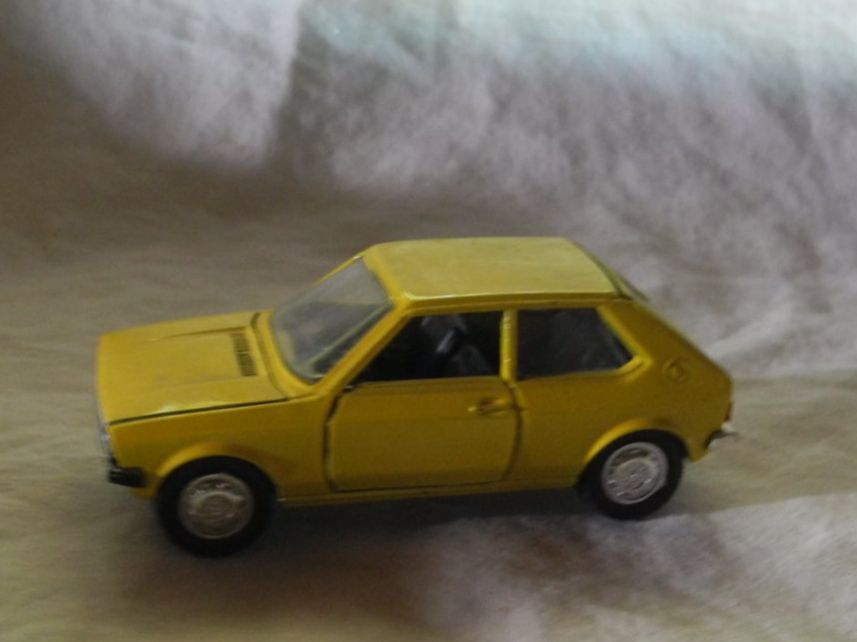 Schuco Modellini d'auto: SCHUCO  VW POLO  1:43   UNBESPIELT – Usato da Gurtnellen venduto da Murmeli99 1