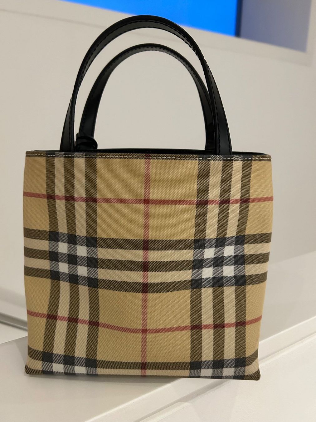 Burberry Borse da donna: Burberry Handtasche klein – Usato da Neftenbach venduto da cerbera01 3