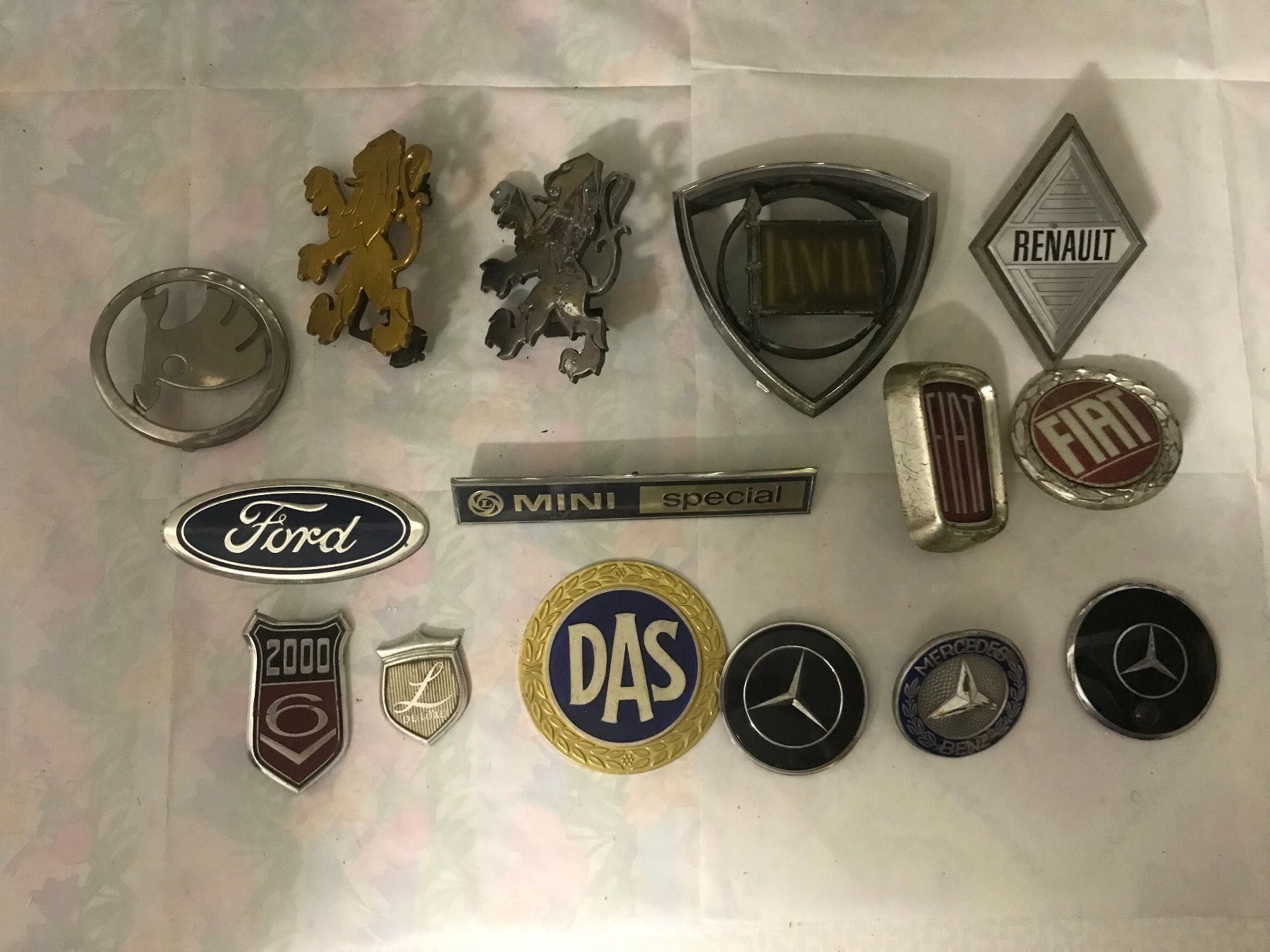 Accessori per altri veicoli: Automarken Logos – Usato da Neuenhof venduto da Himmel2 2