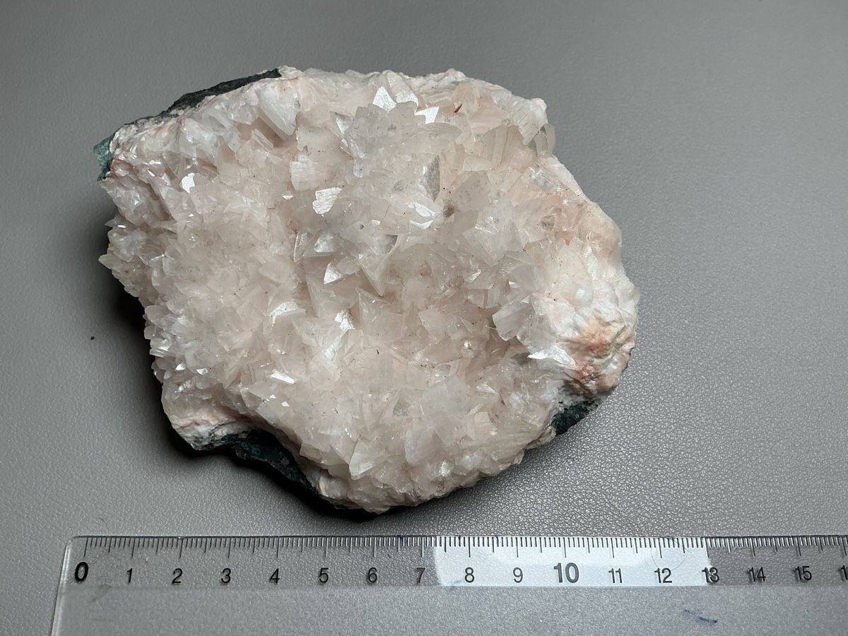 Minerali & Pietre curative: Pink Heulandit – Usato da St-Prex venduto da Columbiajim