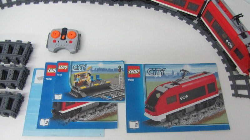 Lego Kit di costruzioni: LEGO RC Train 7938 " Passenger Train " + Lichtfunktion – Usato da Kreuzlingen venduto da heinrich7h 7