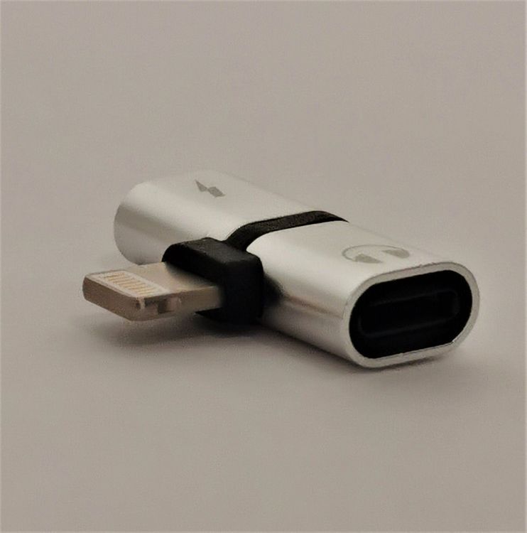 **7 für 3** iPhone Splitter 2 in 1 Lightning Adapter (Neu und ...