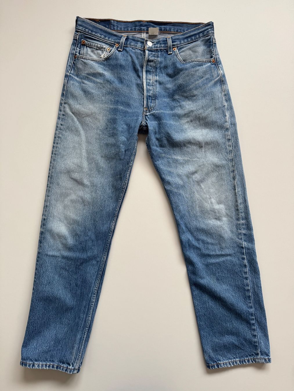 Levi's Jeans: Levis 501 denim W34 L32 with history – Usato da Neuchâtel venduto da _Easy_to_Find_ 3