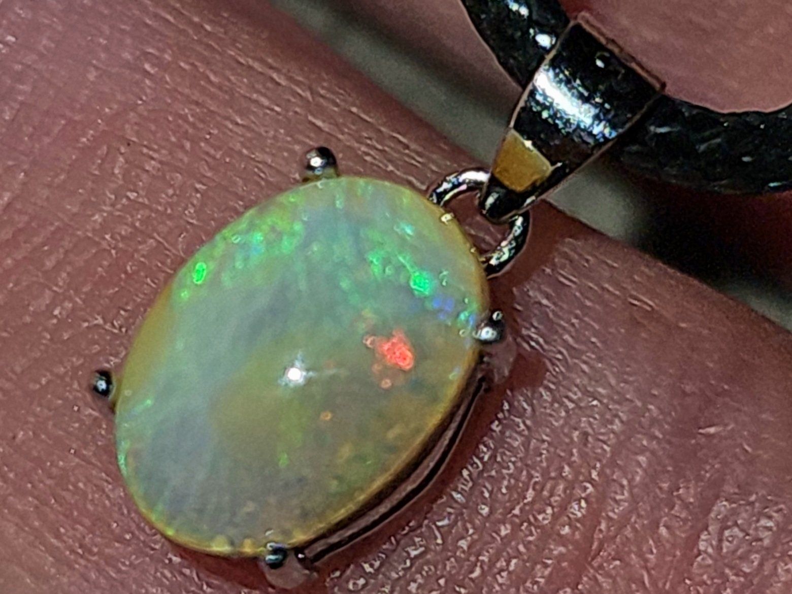 Pietre preziose: Silber-Anhänger mit natürlichem Australischem Pipe-Opal – Nuovo e nell'imballaggio originale da Uerkheim venduto da Winwinner 1