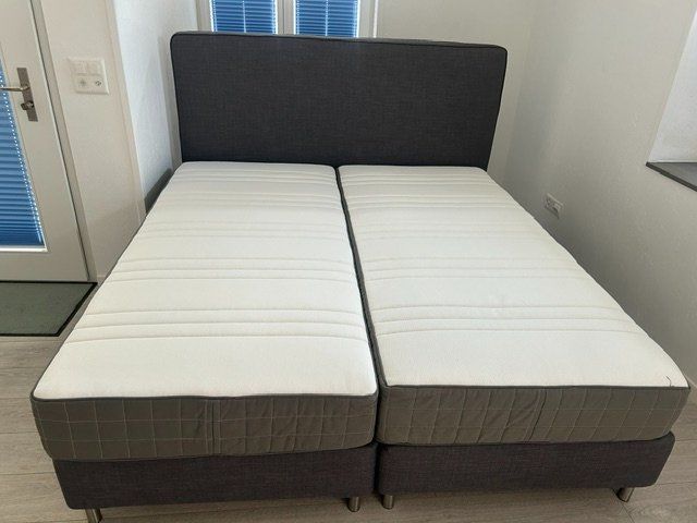 Ikea Letti: Bett Boxspring IKEA Dunvik dunkelgrau Masse 180x200cm – Usato da Duggingen venduto da zeno133