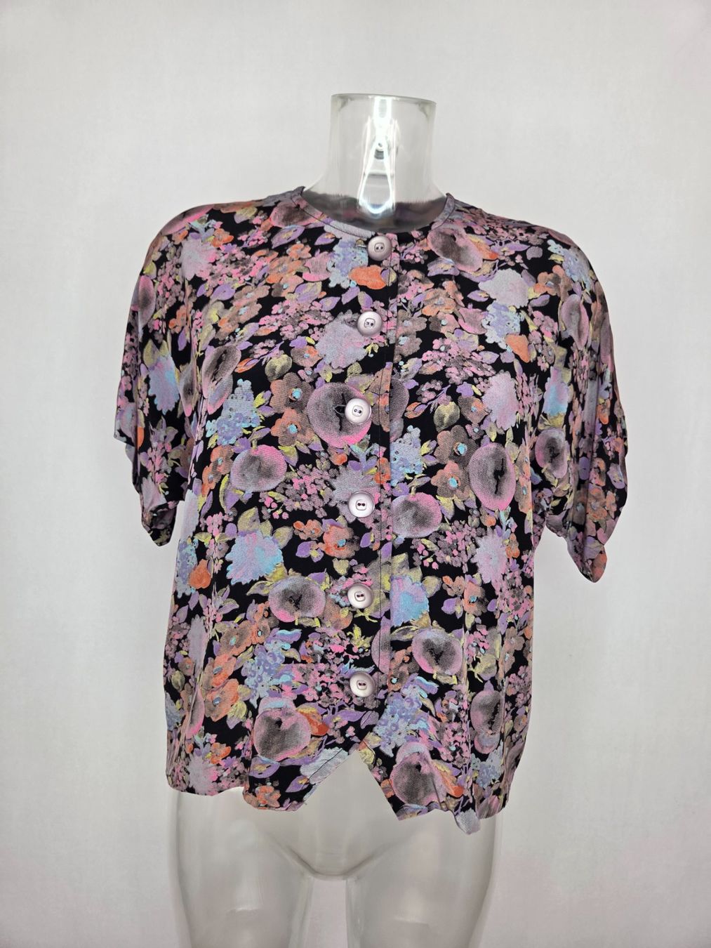 Blusen: Blumenbluse – ca. M/L – Gebraucht aus Bern von -Aniko-