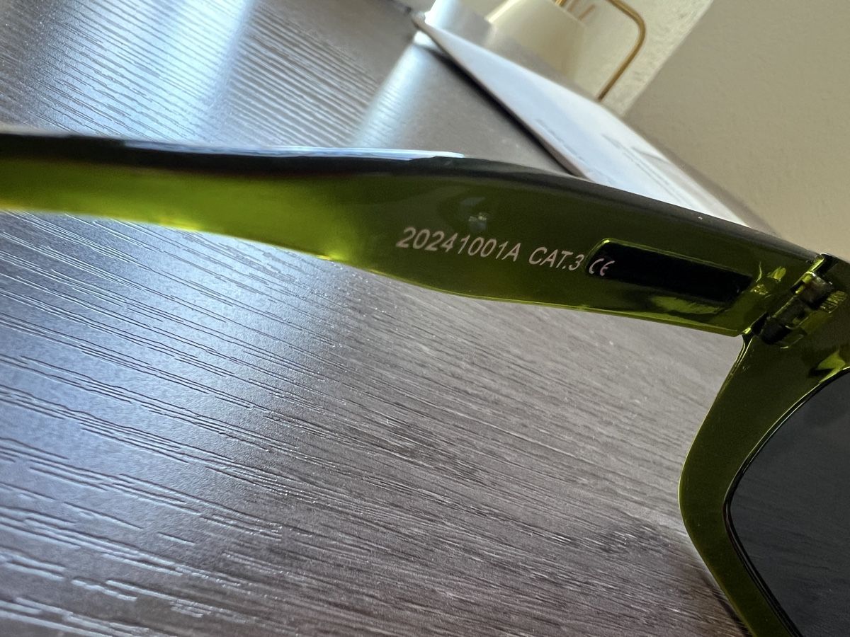 Occhiali & Lenti: Trendige Sonnenbrille, Olivgrün – Nuovo e nell'imballaggio originale da St. Gallen venduto da jil_d5rh 2