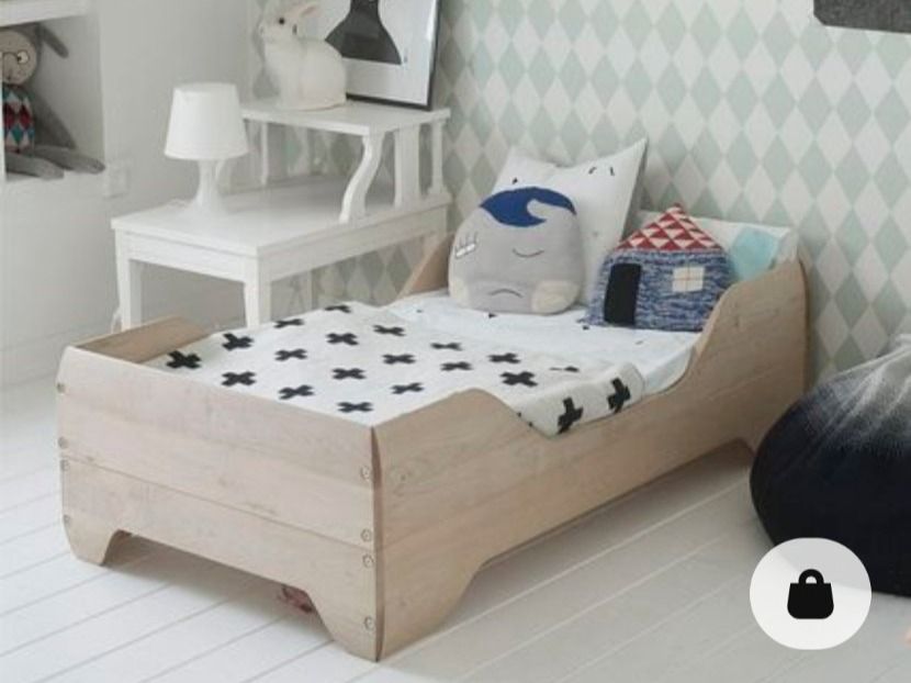 Letti: Lit bébé Echo Crib Kalon Studio en bois – Usato da Evilard venduto da viie 5