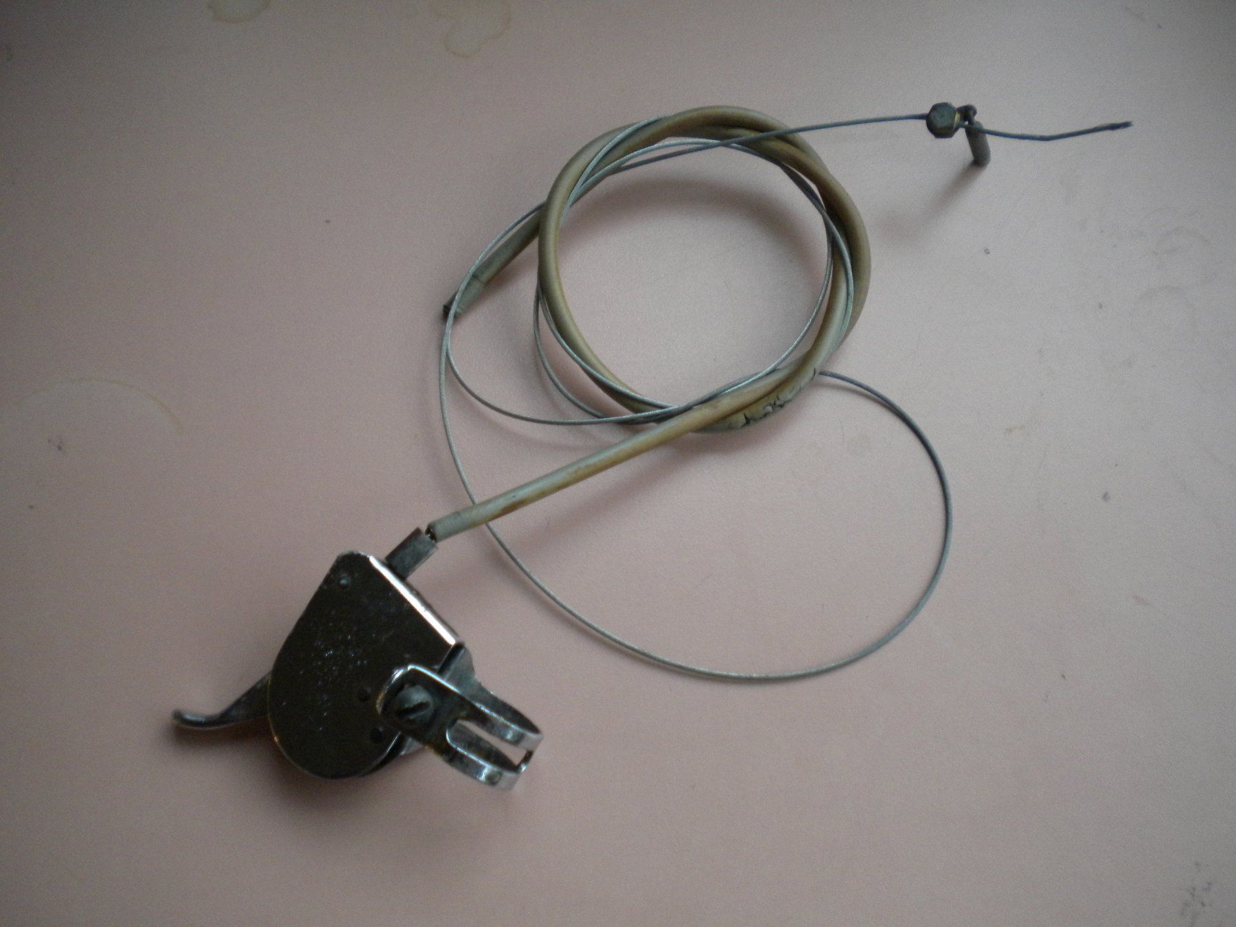 Pezzi di ricambio: Oldtimer 3 Gang Schalthebel mit Kabel + Gegenteil – Usato da Spreitenbach venduto da Sniper8952 1