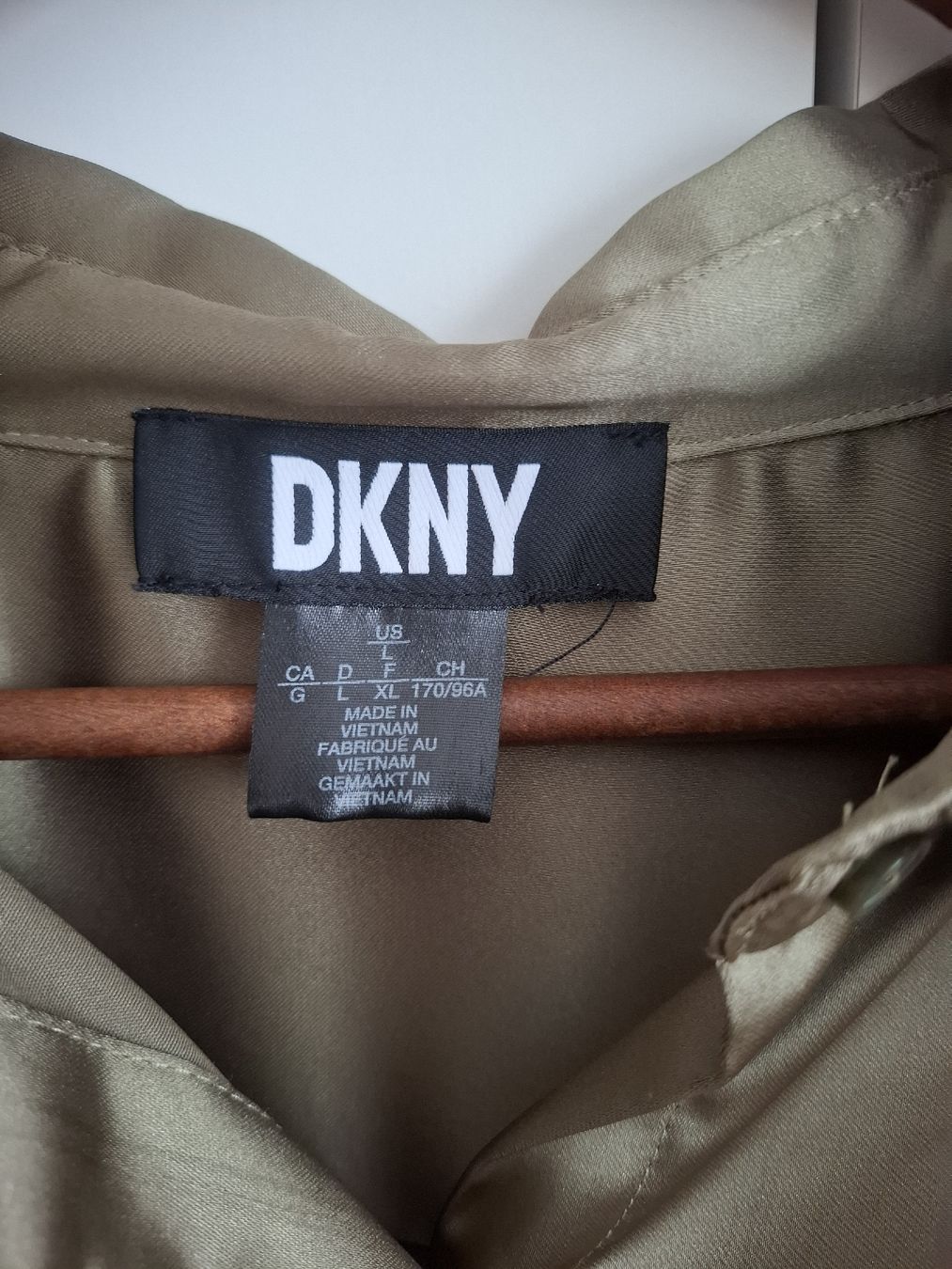 DKNY Camicette: DKNY Satinbluse, Grösse L – Nuovo (secondo la descrizione) da Siebnen venduto da kar_gxl6 3