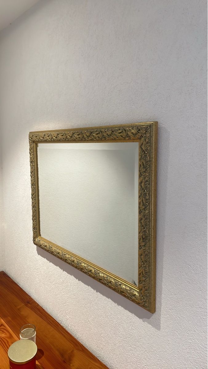 Spiegel: Alter goldener Wandspiegel mit Goldrahmen, Top Zustand – Gebraucht aus Brugg AG von naturwarenladen
