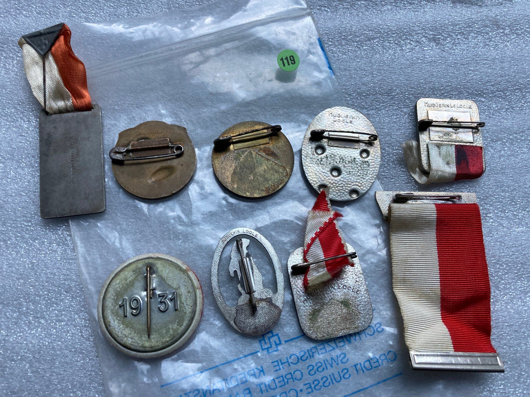 Placchette & Badge: 8 Bundesfeier Abzeichen 1925 bis 1937 gebraucht – Usato da Horgen venduto da Goros 1
