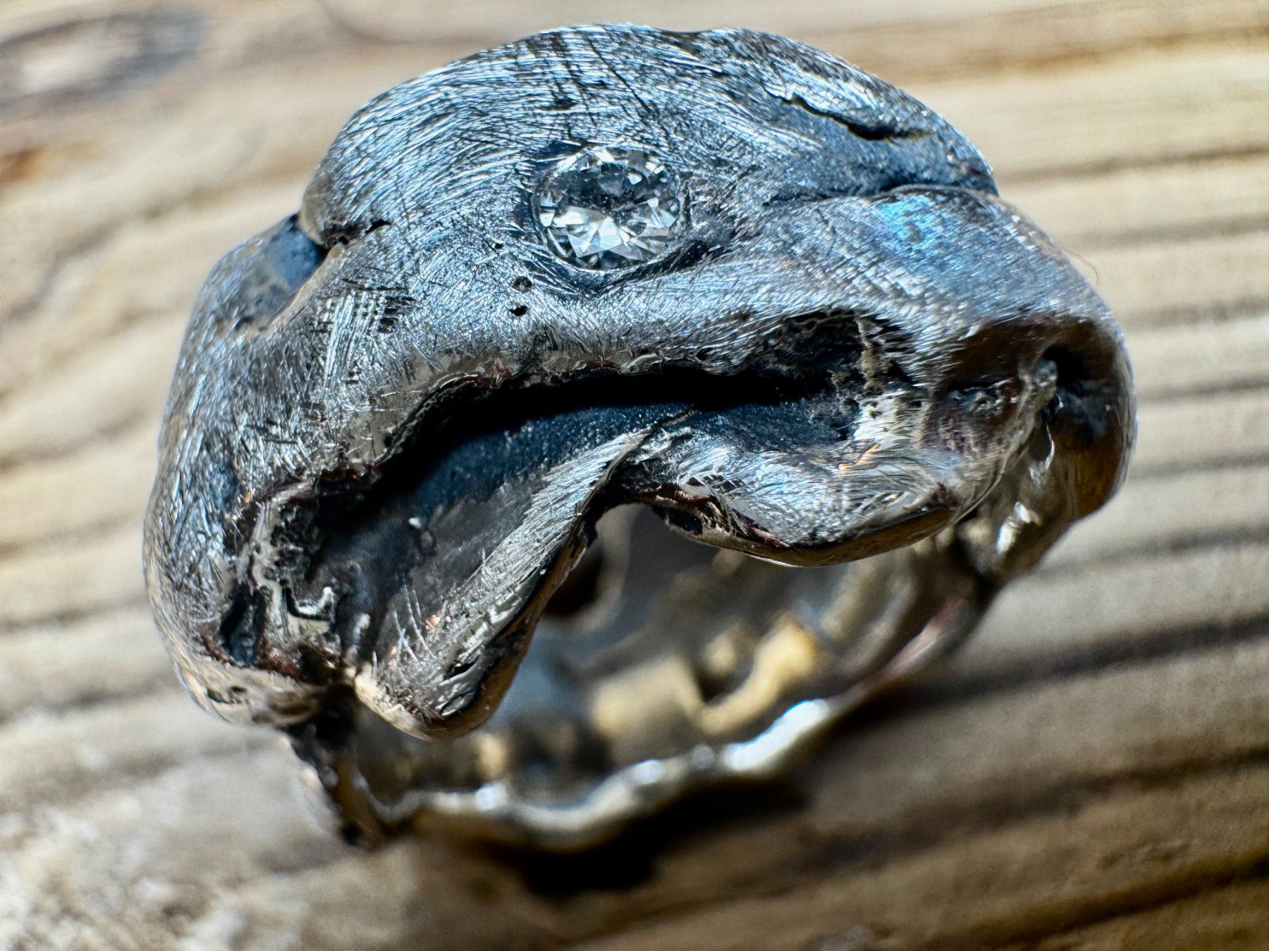 Anelli: Ein handgefertigter Diamant - Silber Ring – Nuovo e nell'imballaggio originale da Rüti ZH venduto da Herzschmiede 3