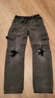 Pantaloni cargo, taglia 122, strappati