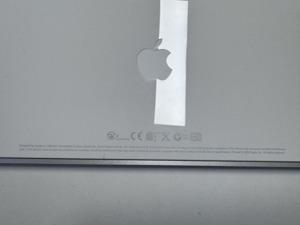 Apple Tastiere: Apple Wireless Keyboard A1314 - Top Zustand! Silber – Usato da Kallern venduto da Microair 1