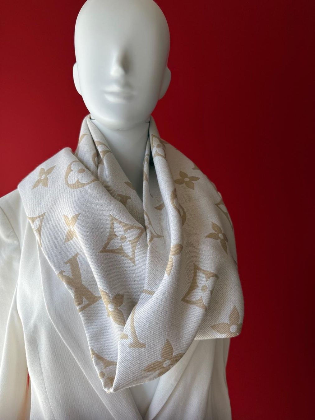 Louis Vuitton Foulard & Sciarpe: Louis Vuitton Schal, Amazingram, Wendeschal – Usato da Oberarth venduto da SSS. 7