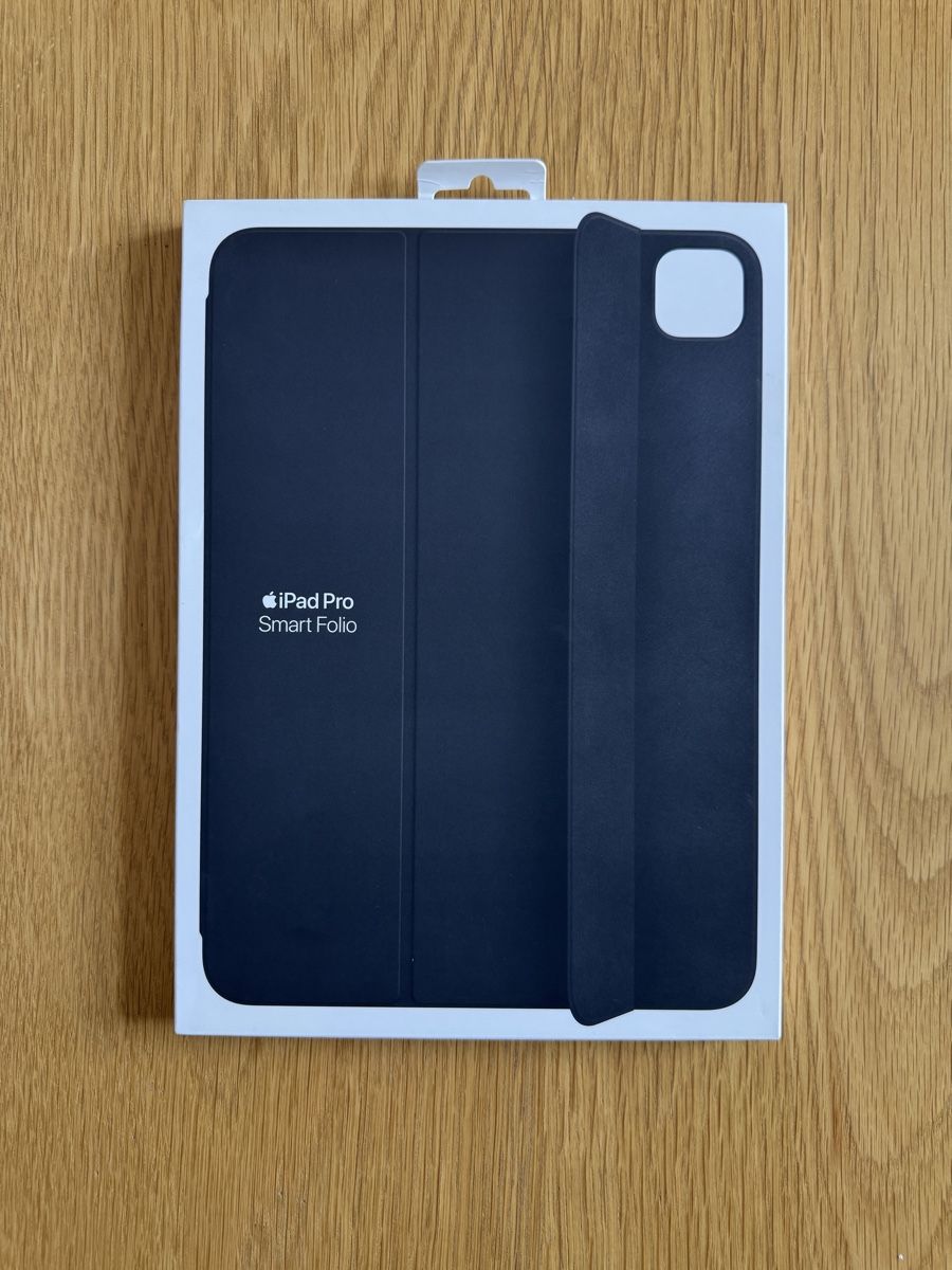 Apple Covers & Borse: iPad Pro Smart Folio Black, 11-inch (M4) – Nuovo (secondo la descrizione) da Basel venduto da domu.xyz