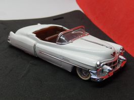 Cadillac Cabrio- weiss -von Vitesse - alt  %% Ausverkauf %%