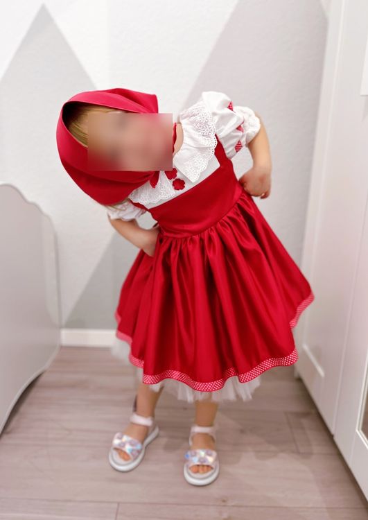Vestito in tulle a balze con spalle scoperte – IT
