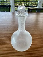 Antike Parfumflasche aus Glas mit Stöpsel, Vintage.