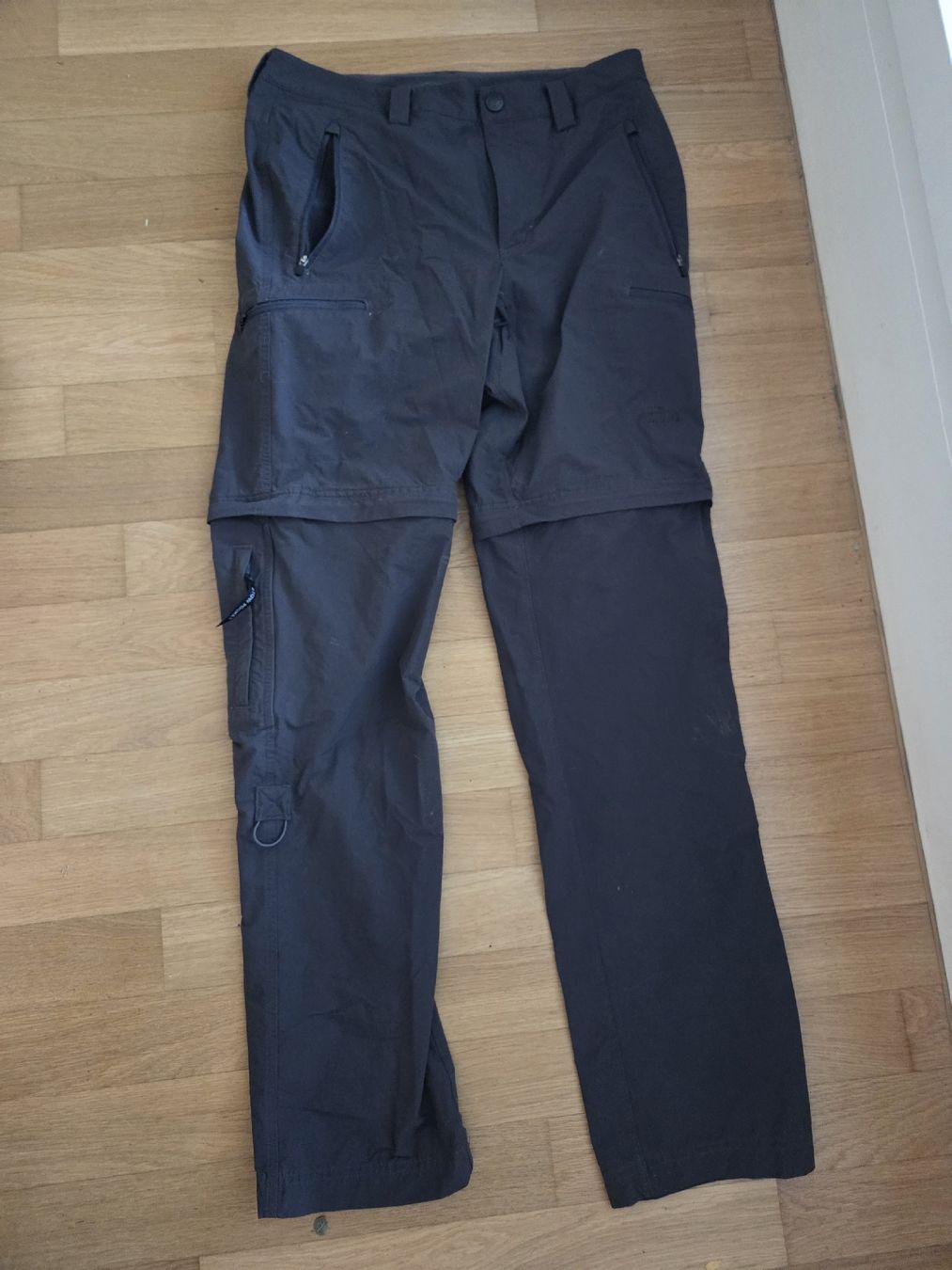 North Face Pantaloni: the North Face wanderhose – Usato da Bern venduto da sil_v7sn