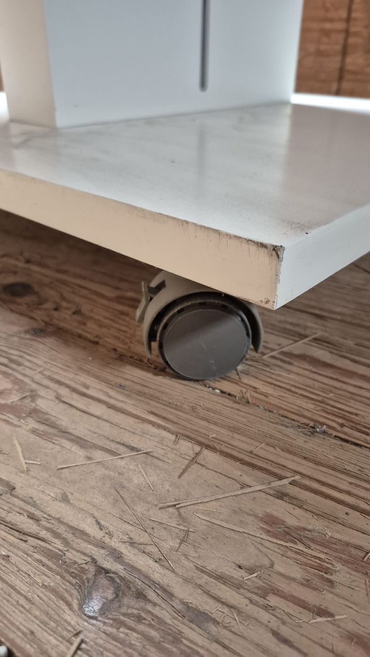 Altro in Decorazioni & Accessori: Verkaufsregal / Kleiderständer Geschäft, POS – Usato da Gwatt (Thun) venduto da umwelt-brocki 8