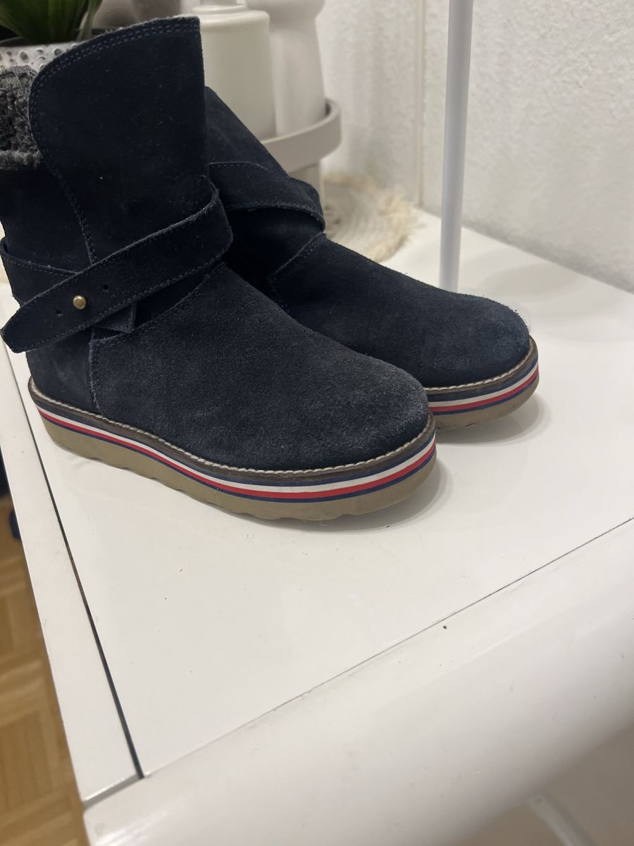 Tommy Hilfiger Chaussures garçon: TOMMY HILFIGER LEDER STIEFEL NAVY GR 30 – D'occasion à Basel par theo-g77 2
