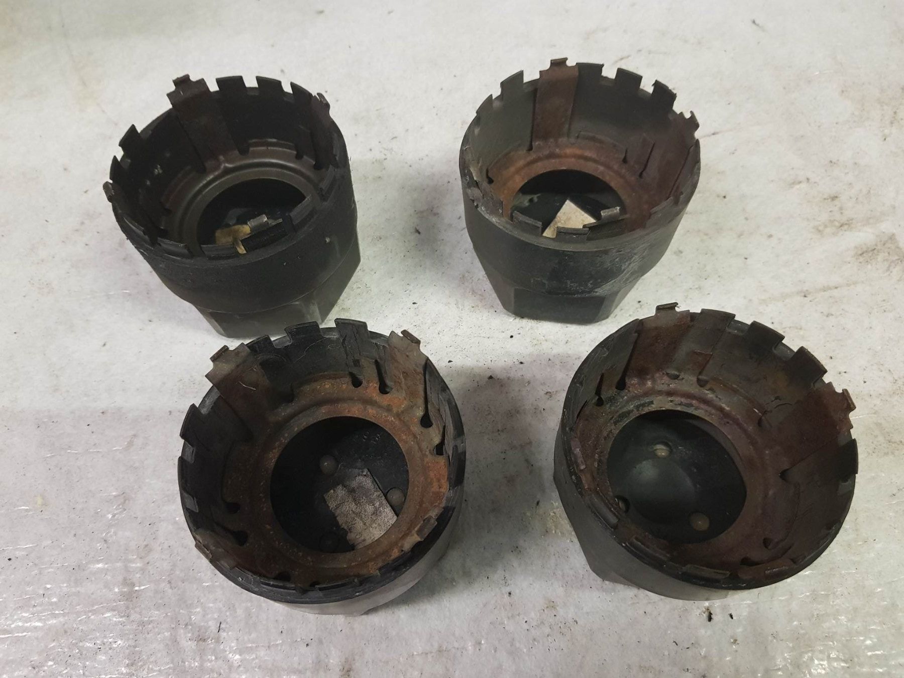 Pontiac Alle Autoersatzteile: Radnabendeckel,  82-92 Pontiac WS6 silber – Gebraucht aus Niedergösgen von usc_9sk7 2