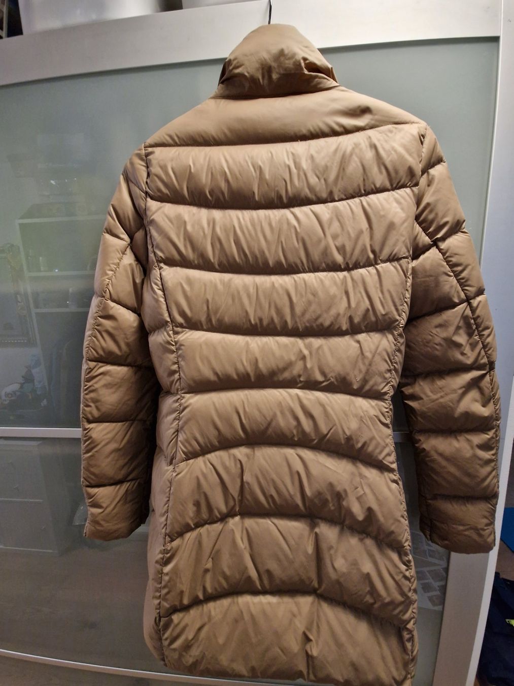 Benetton Cappotti: Daunen Mantel Soft Light Benetton Gr. 38 – Usato da Davos-Dorf venduto da Bpelikan 1
