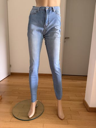 Leichte Sommer Jeans Grösse 7 / 38 Damen skinny fit Hose