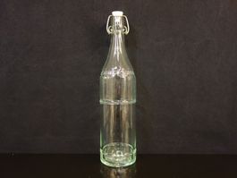 alte Flasche SOURCE HENNIEZ SANTÉ FRUITÉE 1962