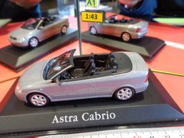 Opel Calibra  1:43 (mit Box) Mini-Champs     > (A1)