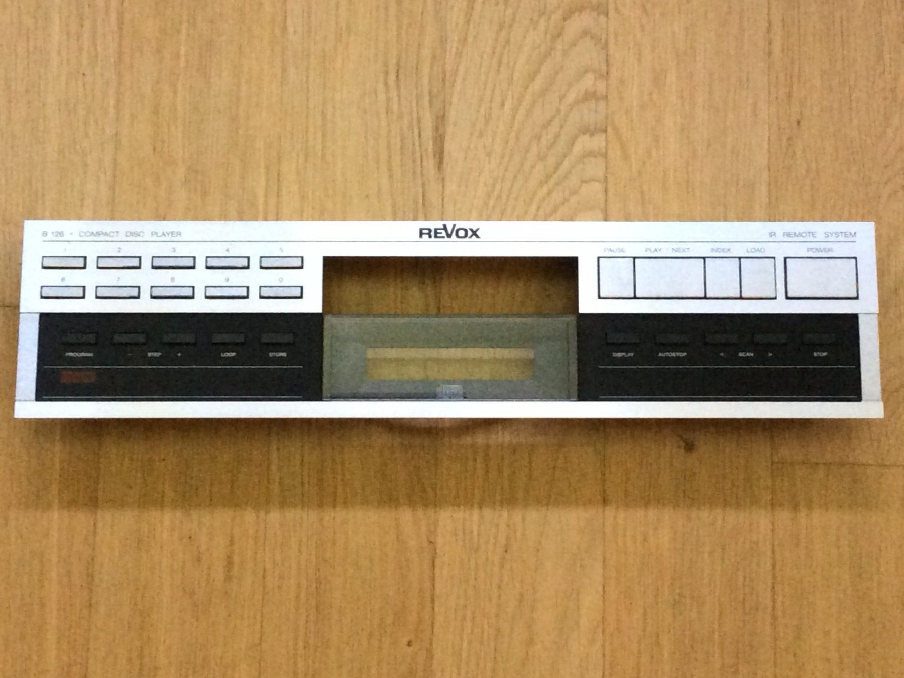 Revox Sistemi audio & multimediali: FRONT ZU REVOX B126 CD-PLAYER – Usato da Rheinfelden venduto da Stuvox