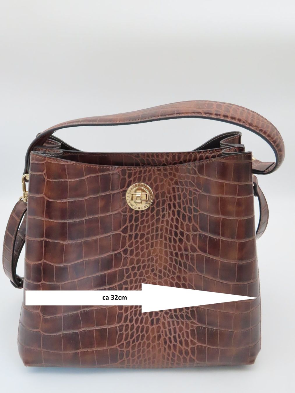 L.Credi Borse: L.CREDI Handtasche aus Krokodil-Imitat – Usato da Reinach BL venduto da WBZ-Flohmarkt