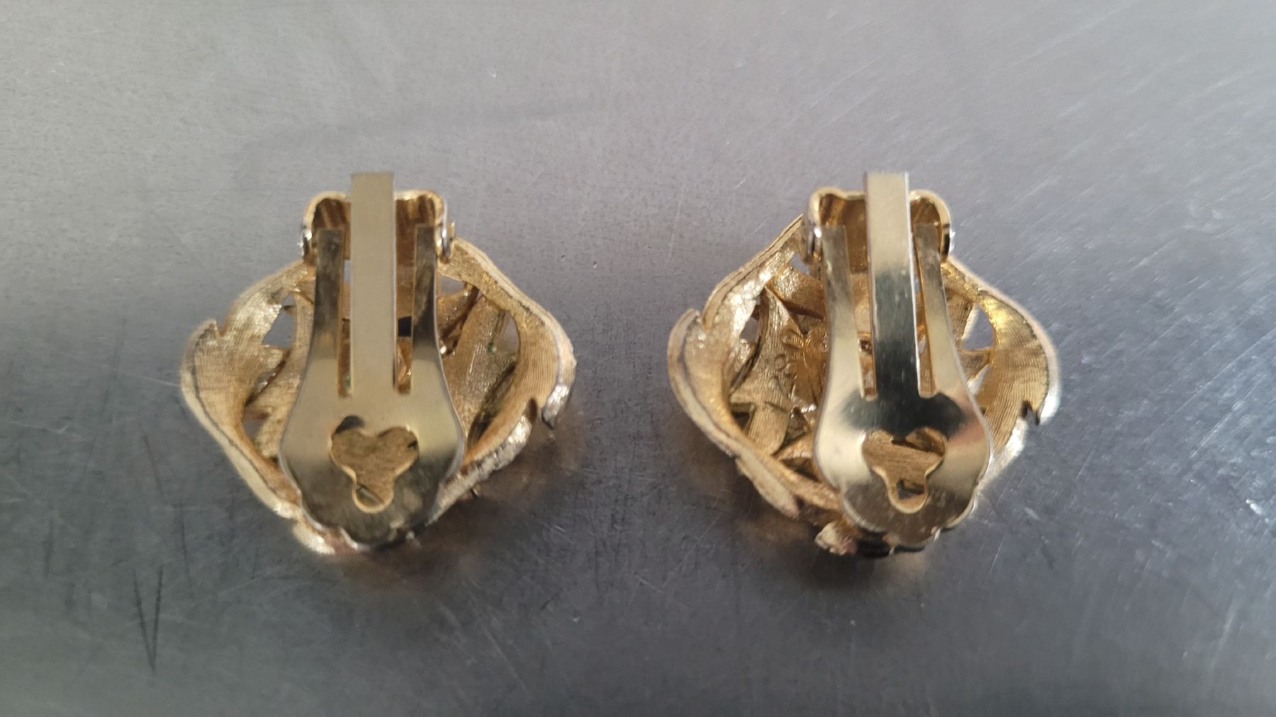 Ohrringe & -stecker: Ohrclips vergoldetes Messing – Gebraucht aus Suhr von Fritz28 2