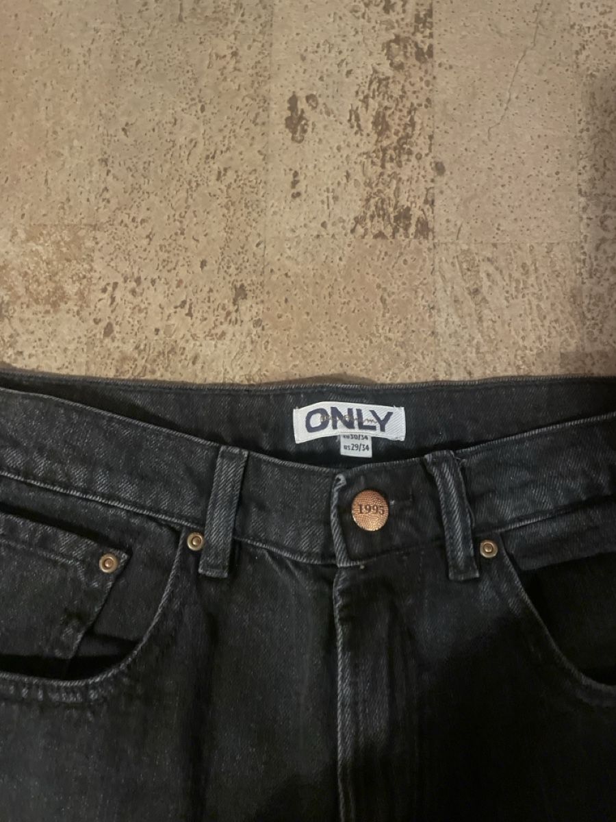 Only Jeans: Only Jeans Damen schwarz – Usato da Altstätten SG venduto da Ha_schanti 1