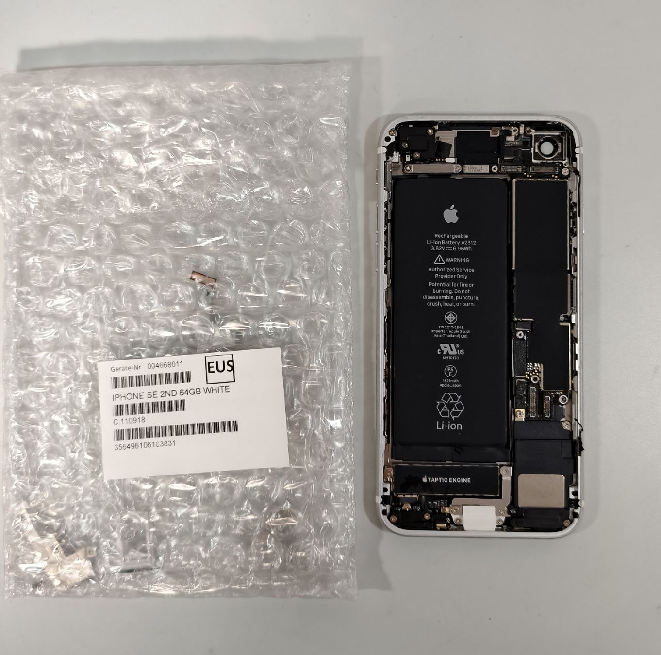 Apple Telefoni cellulari / Smartphones: iPhone SE 2 ohne iCloud Lock – Difettoso da Ehrendingen venduto da Rocky985 1