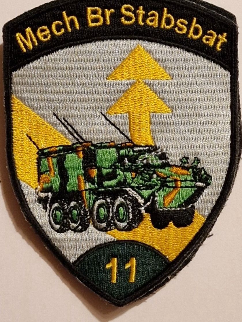 Schweizer Armee Plaketten & Abzeichen: Panzer Abzeichen Mech Brigade Stabsbat 11 Grun – Gebraucht aus Nyon von