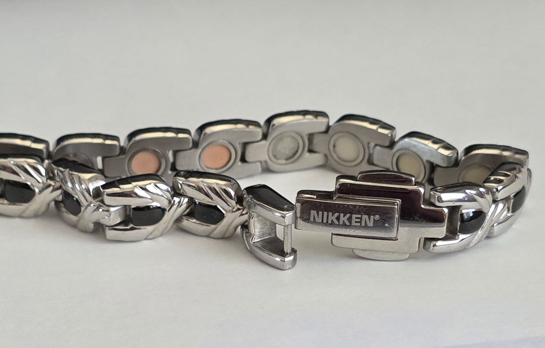 Nikken Bracciali & Braccialetti: Armband Nikken – Usato da Wittenbach venduto da rose_rosi 1