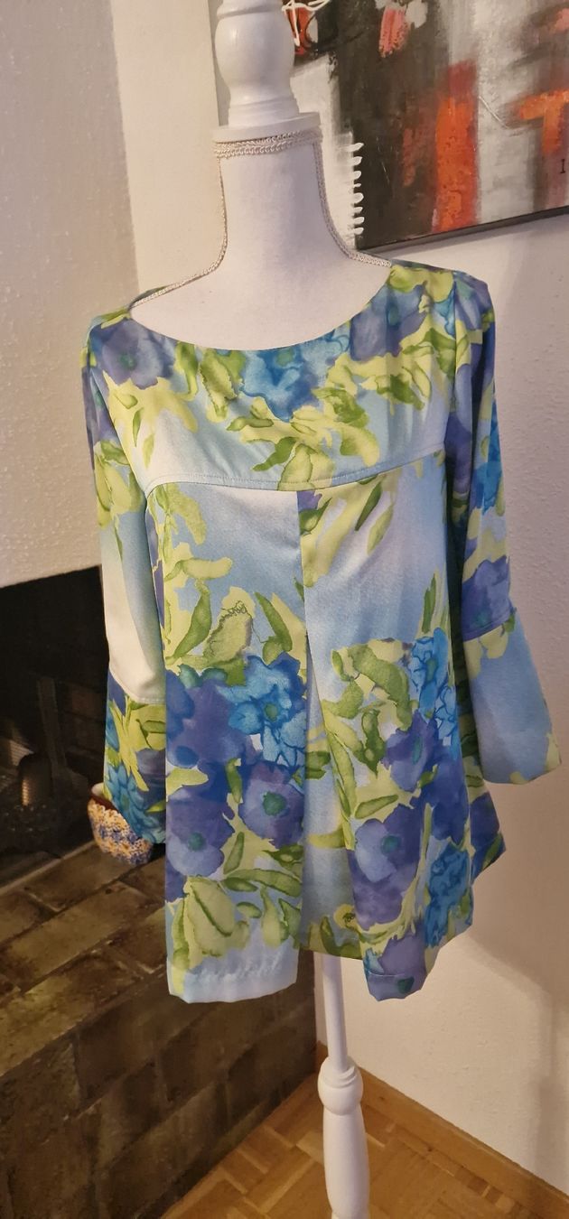 Camicette: Milla Bluse Gr 38 – Usato da St. Gallen venduto da mania03 1