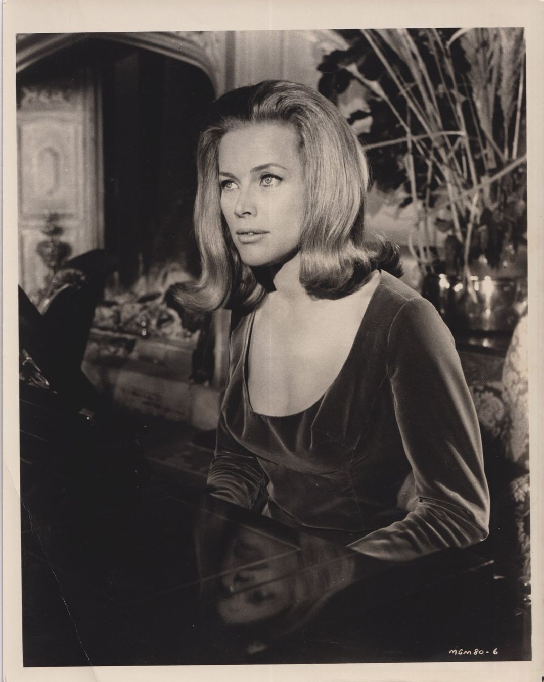 Foto & Immagini: HONOR BLACKMAN - ORIGINAL VINTAGE - 1963 – Usato da St. Gallen venduto da OPEN