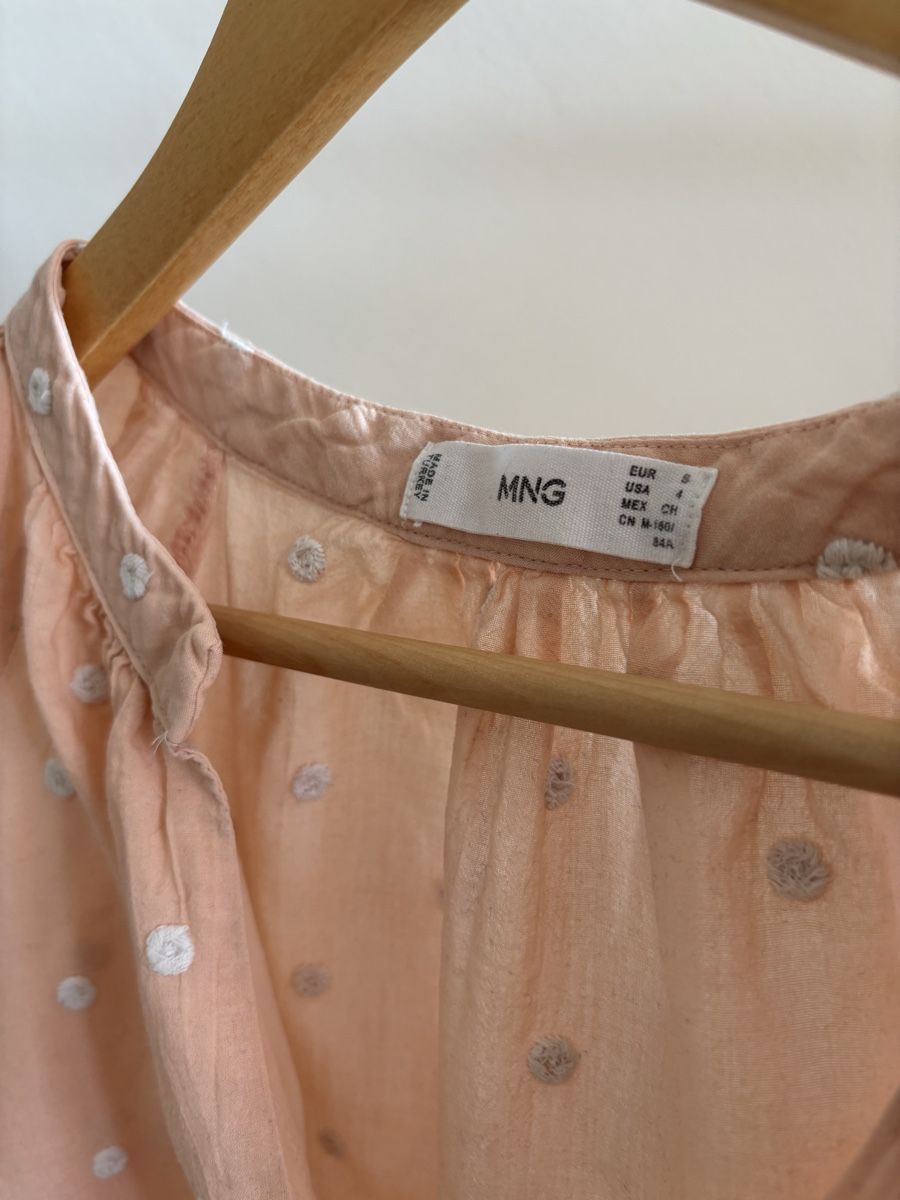 Mango Blusen: Shirt mango  – Neu (gemäss Beschreibung) aus Alpnachstad von mar_6ckd 1
