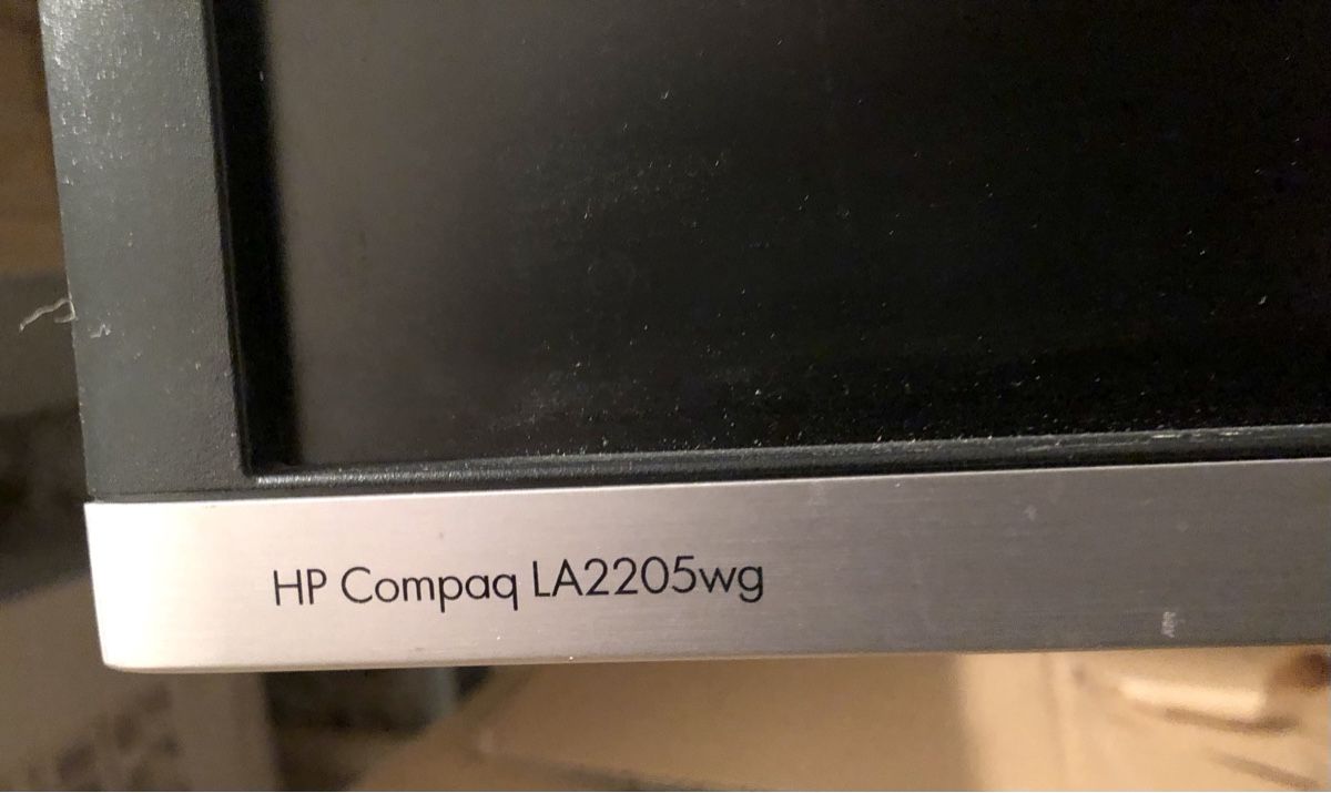 Hewlett Packard Monitor: HP Monitor – Usato da Oberwil BL venduto da scorpio70 1