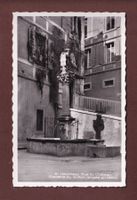 NEUCHÂTEL - Rue du Château - Fontaine du Griffon