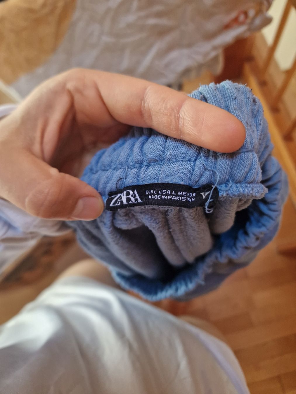 Zara Pantaloni: Trainerhose – Usato da Wil SG venduto da zeh_pck9 4