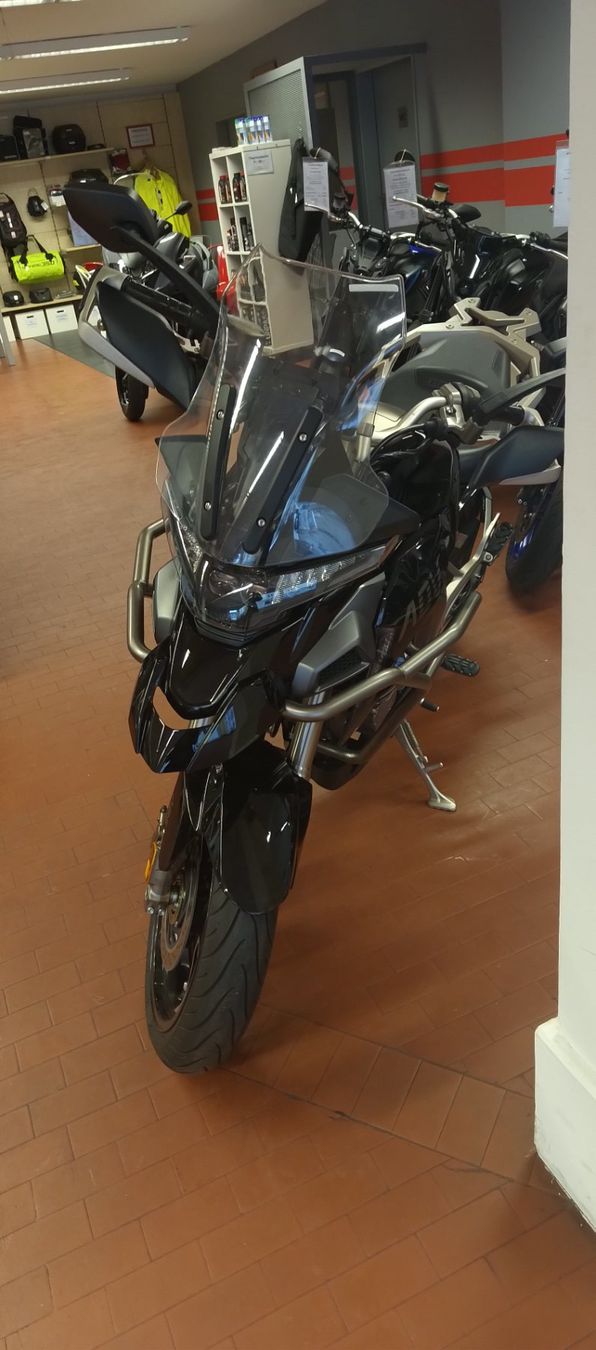 Zontes Touring: Yamaha Zontes ZT 310 – Usato da Rorschacherberg venduto da snOOpydOg11 1