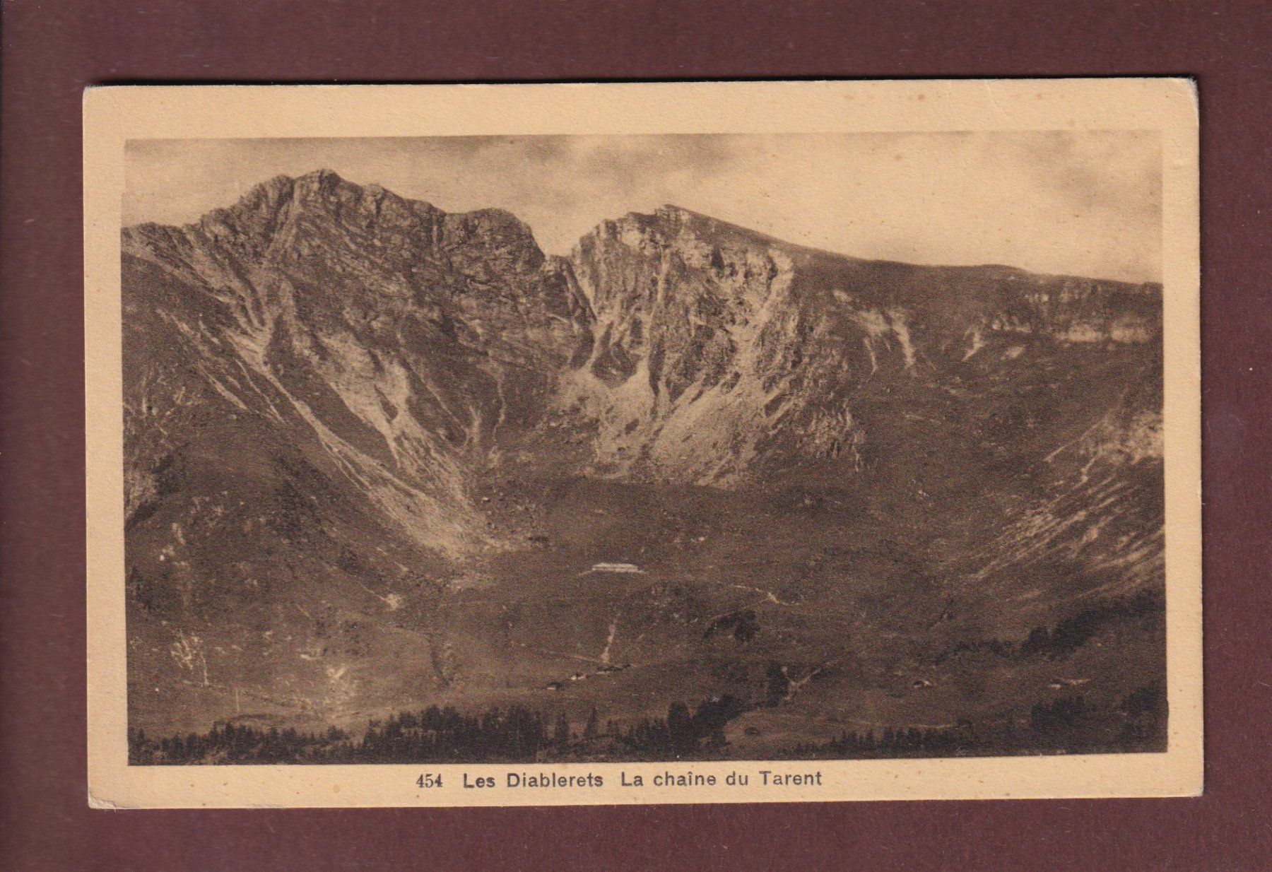 Cartoline postali: LES DIABLERETS - Chaine du Tarent – Usato da Pully venduto da nicecards-shop