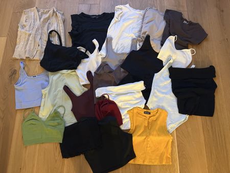 Diverse Oberteile (T-Shirt & Tops Grösse S/M) Pack #2